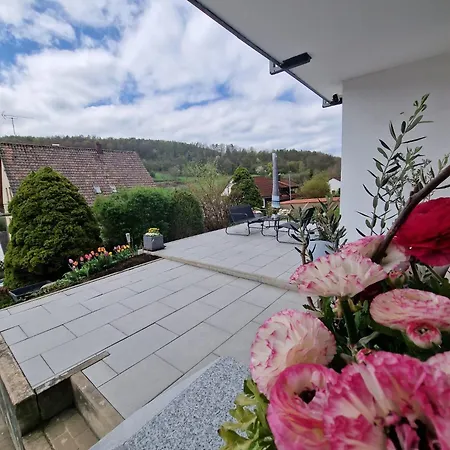 Appartement Mit Grosser Terrasse Im Herzen Der Fraenkischen Schweiz *